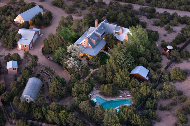 30 Estrellas De Tano, Santa Fe, NM 87506