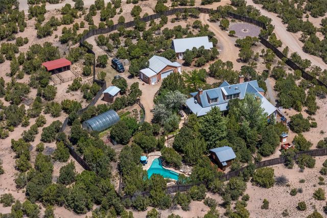 30 Estrellas De Tano, Santa Fe, NM 87506