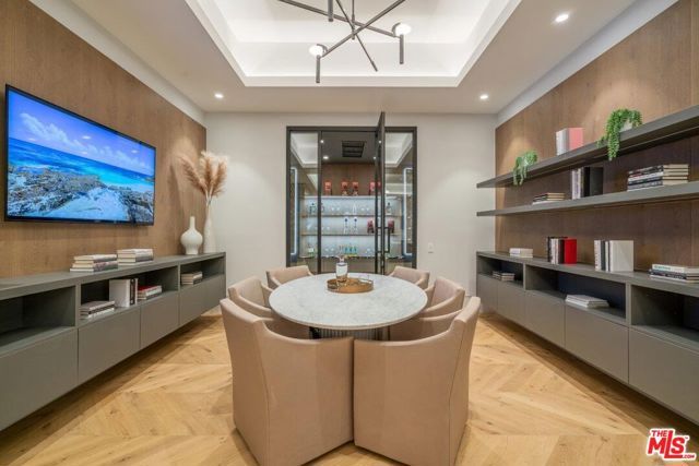 525 N Camden Drive, Beverly Hills, CA 90210