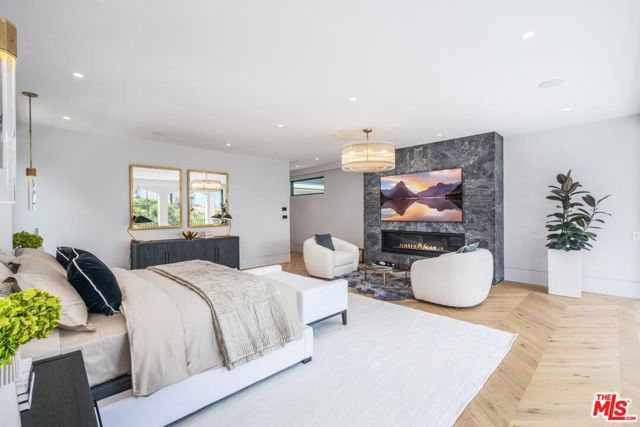 525 N Camden Drive, Beverly Hills, CA 90210