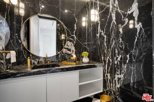 525 N Camden Drive, Beverly Hills, CA 90210