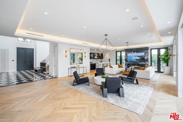 525 N Camden Drive, Beverly Hills, CA 90210