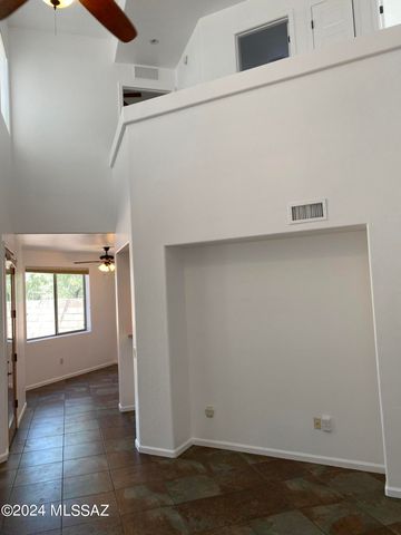 653 N Encanto Village Way, Tucson, AZ 85716