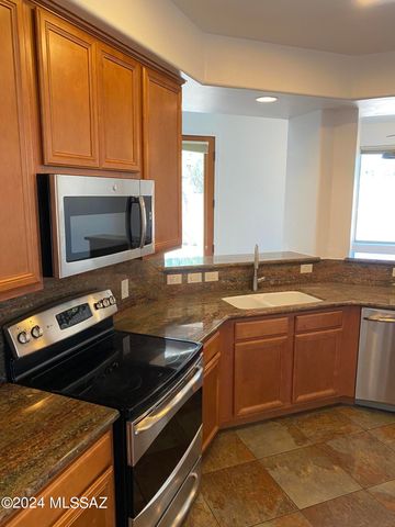 653 N Encanto Village Way, Tucson, AZ 85716