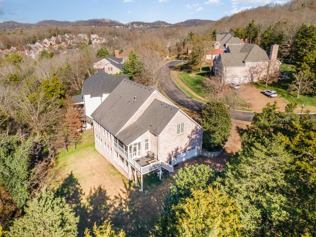 237 Halberton Dr, Franklin, TN 37069