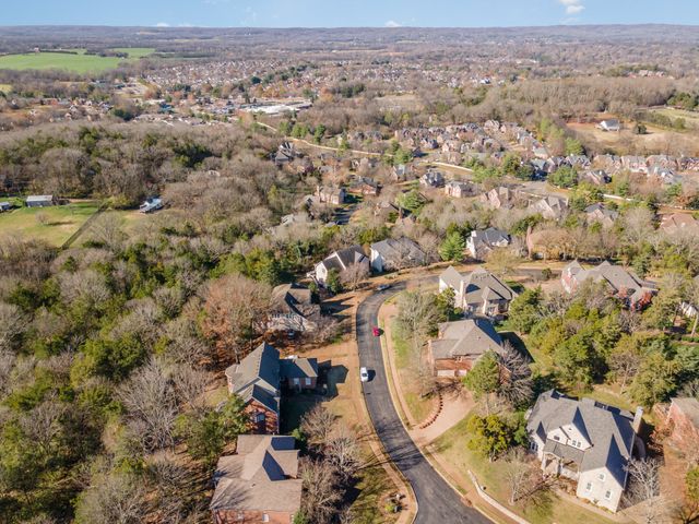 237 Halberton Dr, Franklin, TN 37069