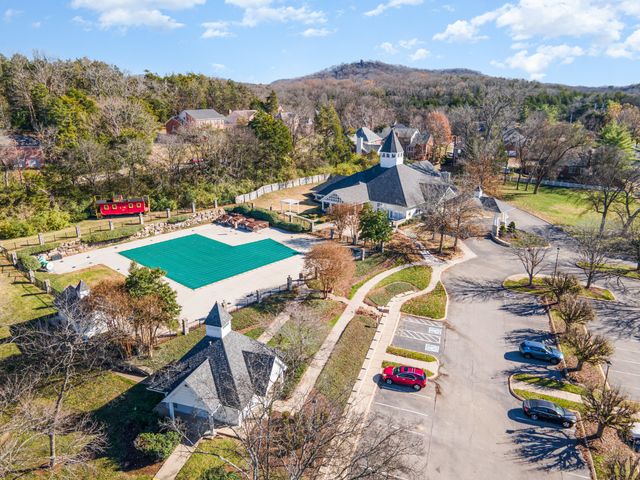 237 Halberton Dr, Franklin, TN 37069