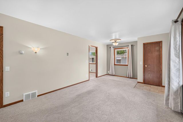 11571 Kumquat Street NW, Coon Rapids, MN 55448