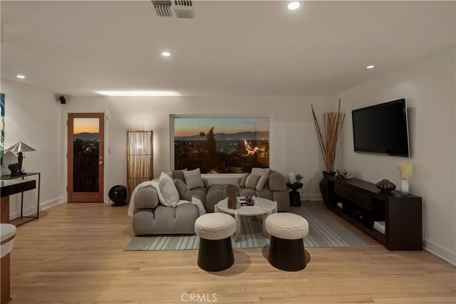 4106 Weslin Avenue, Sherman Oaks, CA 91423