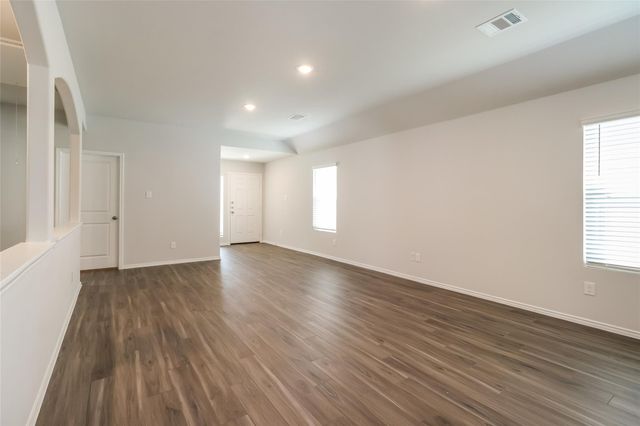 2432 Carp Drive, Conroe, TX 77384