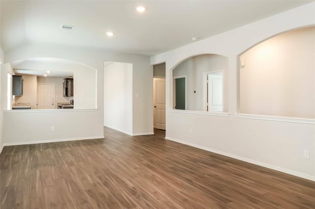 2432 Carp Drive, Conroe, TX 77384