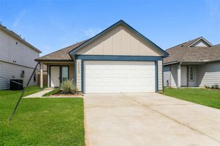 2432 Carp Drive, Conroe, TX 77384