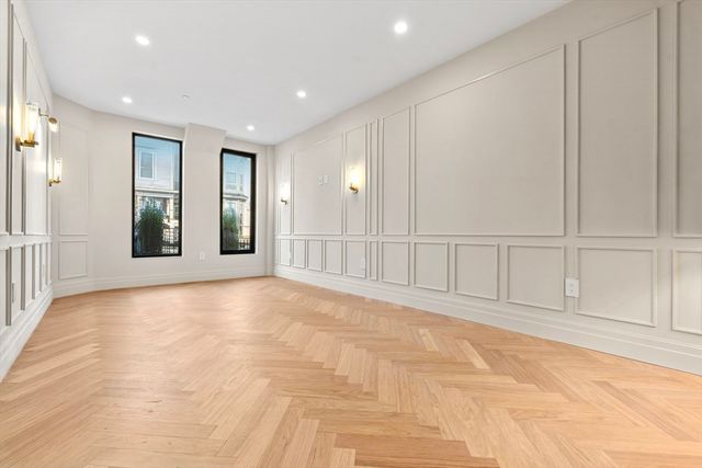 219 Saratoga Street 1, Boston, MA 02128