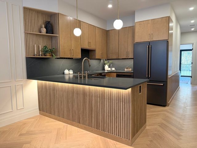 219 Saratoga Street 1, Boston, MA 02128