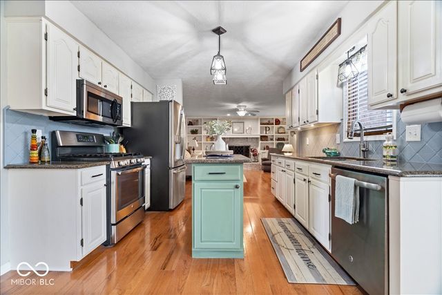 13880 Sandy Creek Court, Carmel, IN 46032