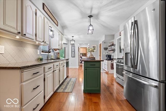 13880 Sandy Creek Court, Carmel, IN 46032