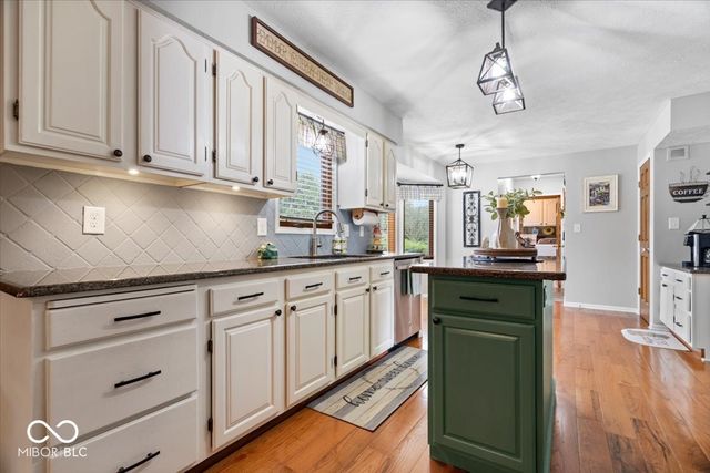 13880 Sandy Creek Court, Carmel, IN 46032