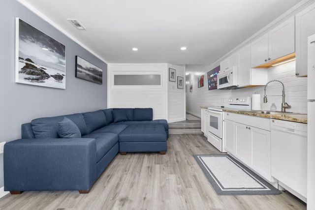 627 N Waccamaw Dr Unit 210, Murrells Inlet, SC 29576