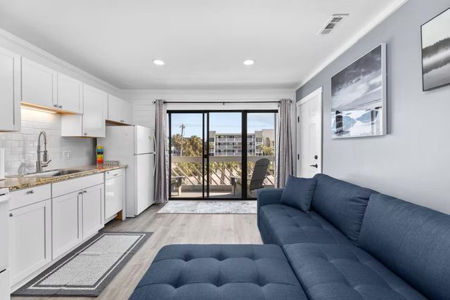 627 N Waccamaw Dr Unit 210, Murrells Inlet, SC 29576