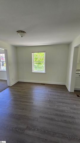 314 S 7th Street, Easley, SC 29640