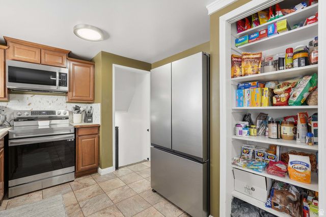 311 W 5200 S, Washington Terrace, UT 84405