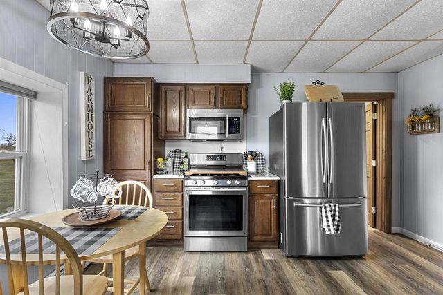 5637 TOWN HALL DRIVE, Pulaski, WI 54162