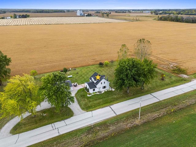 5637 TOWN HALL DRIVE, Pulaski, WI 54162