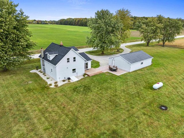 5637 TOWN HALL DRIVE, Pulaski, WI 54162