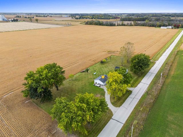 5637 TOWN HALL DRIVE, Pulaski, WI 54162