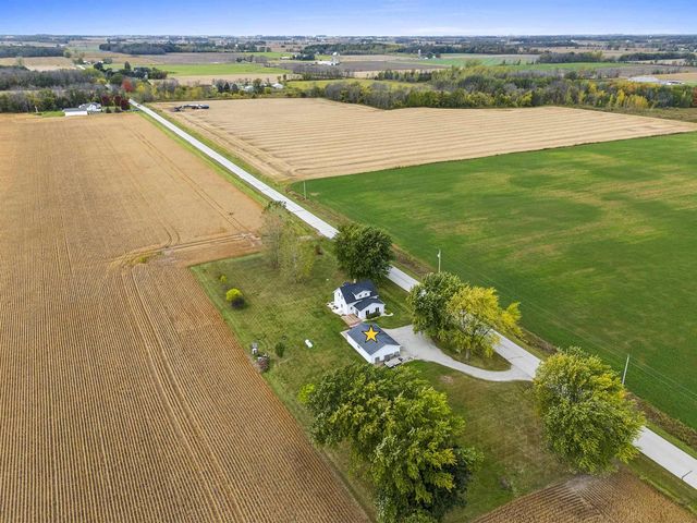 5637 TOWN HALL DRIVE, Pulaski, WI 54162