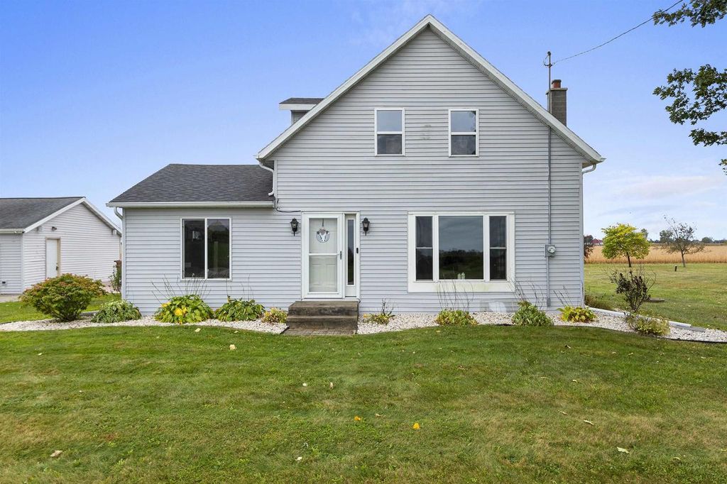 5637 TOWN HALL DRIVE, Pulaski, WI 54162