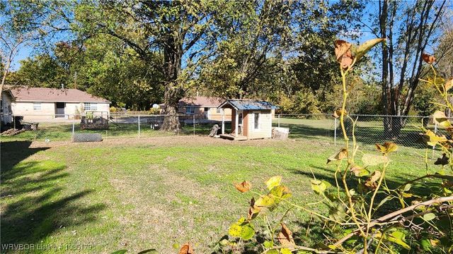 108 Church Street, Charleston, AR 72933