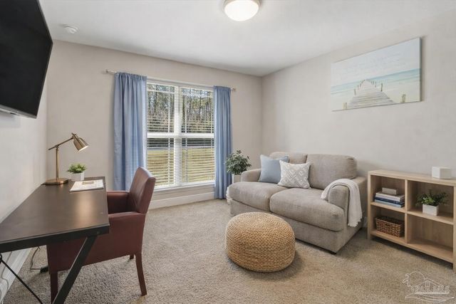 6898 Loysburg St, Navarre, FL 32566