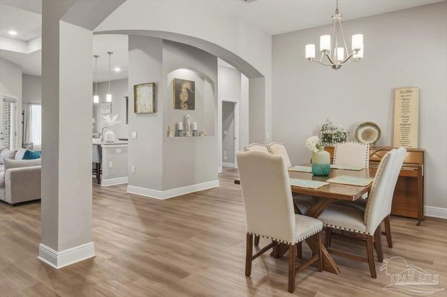 6898 Loysburg St, Navarre, FL 32566