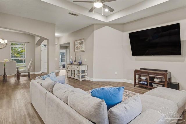 6898 Loysburg St, Navarre, FL 32566