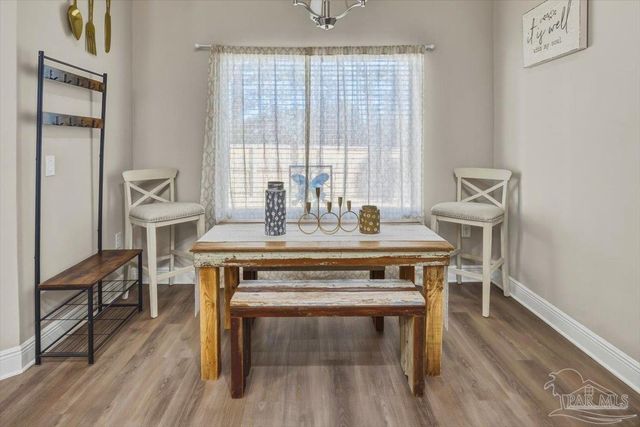 6898 Loysburg St, Navarre, FL 32566