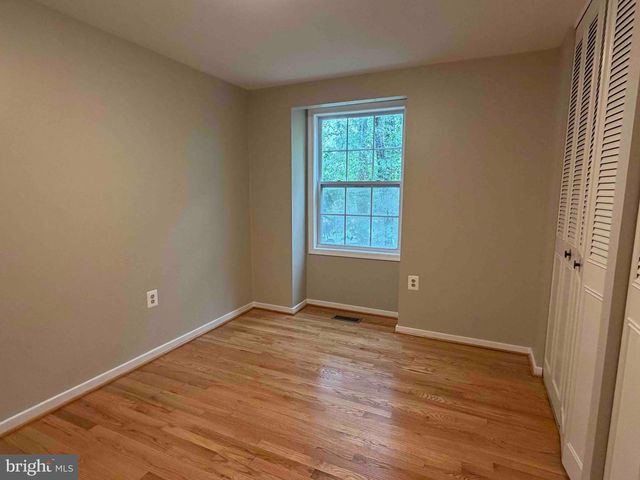 2283 DOSINIA CT, Reston, VA 20191