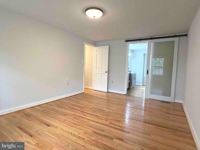 2283 DOSINIA CT, Reston, VA 20191