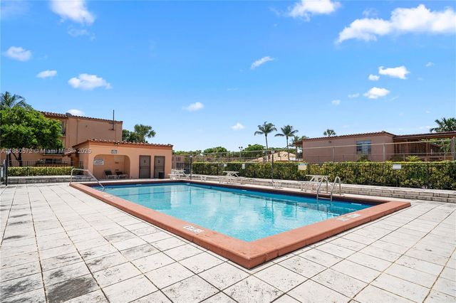 7105 Miami Lakes Dr N10, Miami Lakes, FL 33014