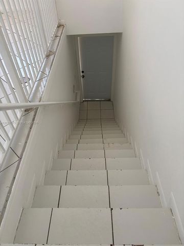 7778 W 34th Ln 20-201, Hialeah, FL 33018