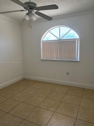 7778 W 34th Ln 20-201, Hialeah, FL 33018