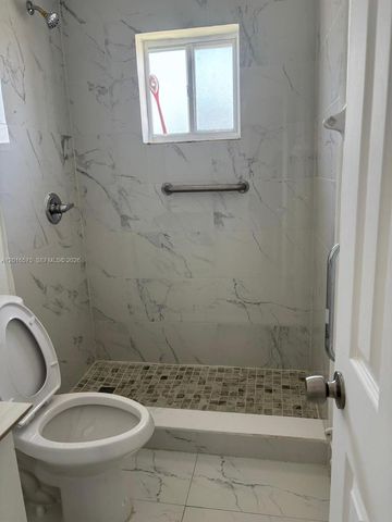 7778 W 34th Ln 20-201, Hialeah, FL 33018