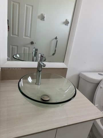 7778 W 34th Ln 20-201, Hialeah, FL 33018