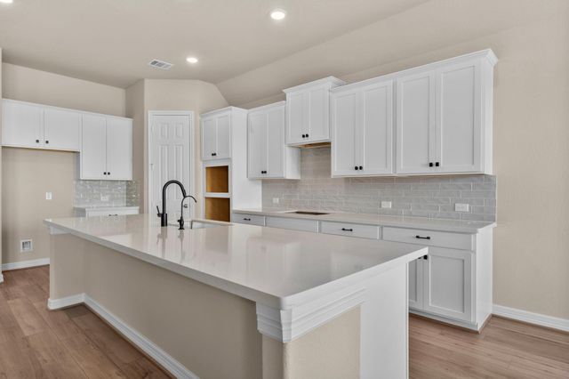 4122 Golden Bird Landing Court, League City, TX 77573