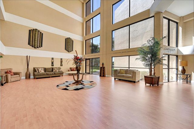 8592 W Sunrise Boulevard Unit 206, Plantation, FL 33322