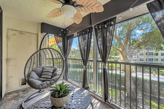 8592 W Sunrise Boulevard Unit 206, Plantation, FL 33322