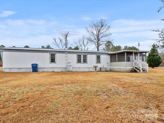 3231 Rocky Ridge Road, Wallace, SC 29596