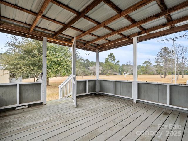 3231 Rocky Ridge Road, Wallace, SC 29596