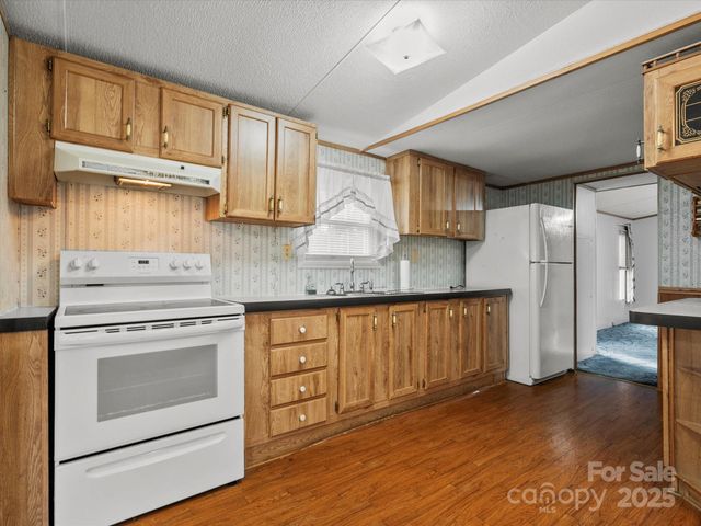 3231 Rocky Ridge Road, Wallace, SC 29596