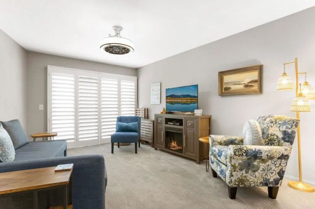 621 N Pacific Street 204, Oceanside, CA 92054